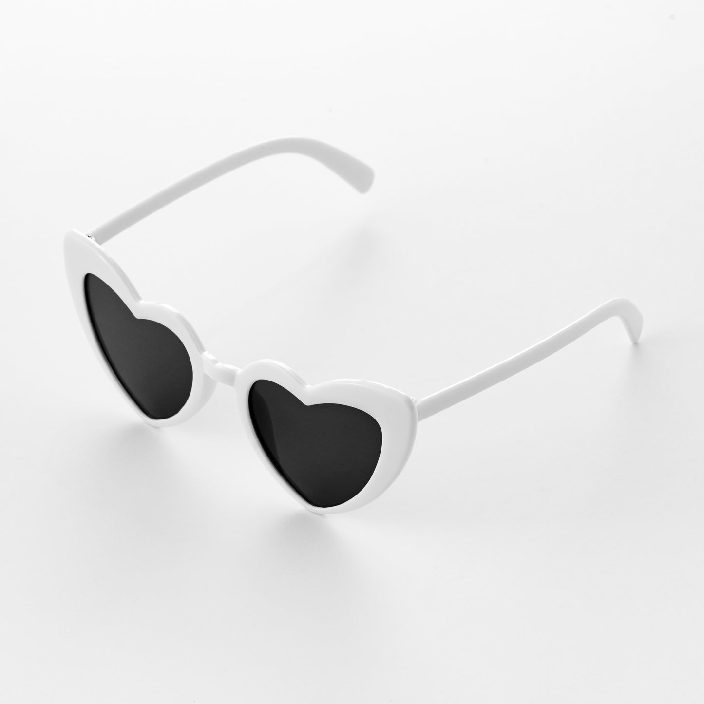 WHITE HEART GLASSES