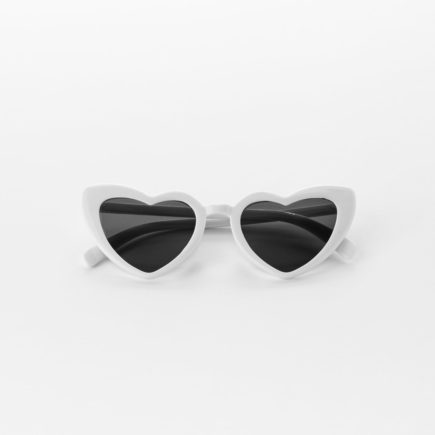 WHITE HEART GLASSES