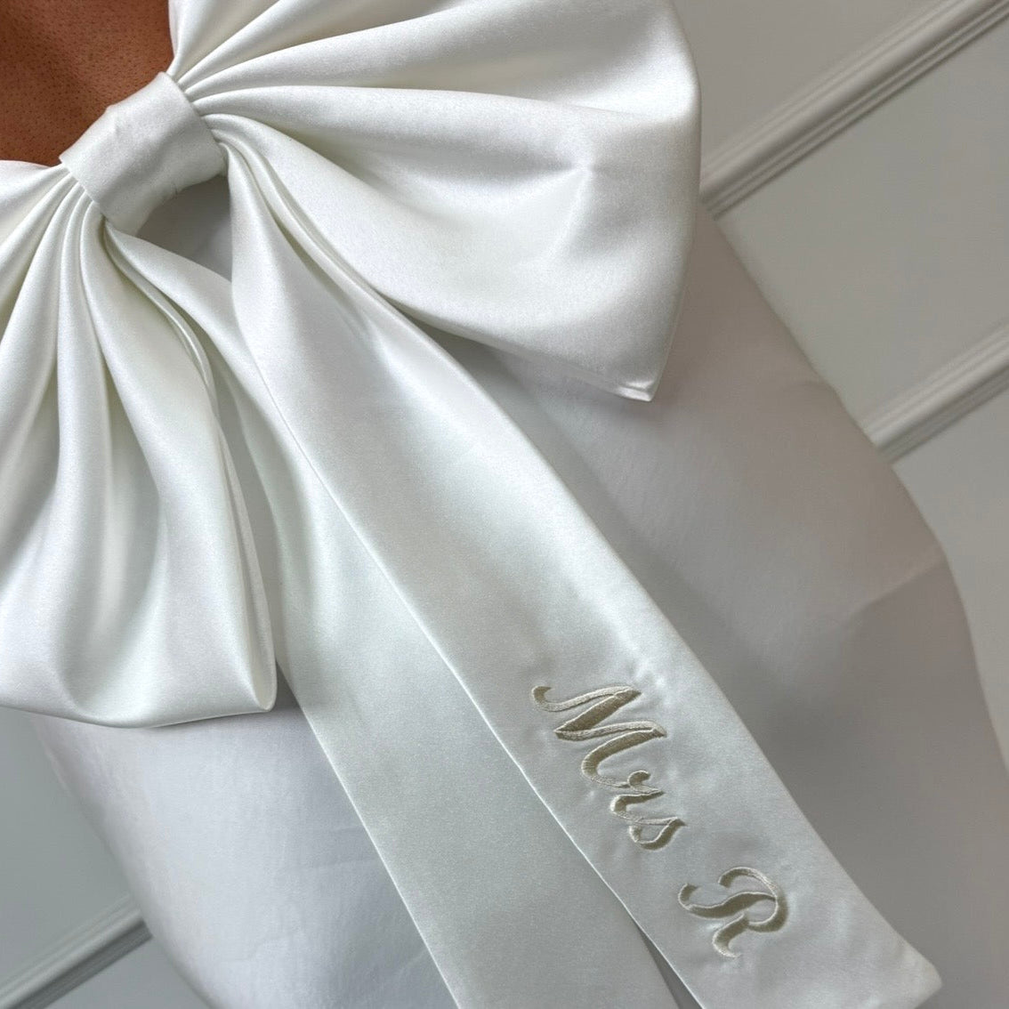 EMBROIDERED CLIP ON BRIDAL OVERSIZED BOW