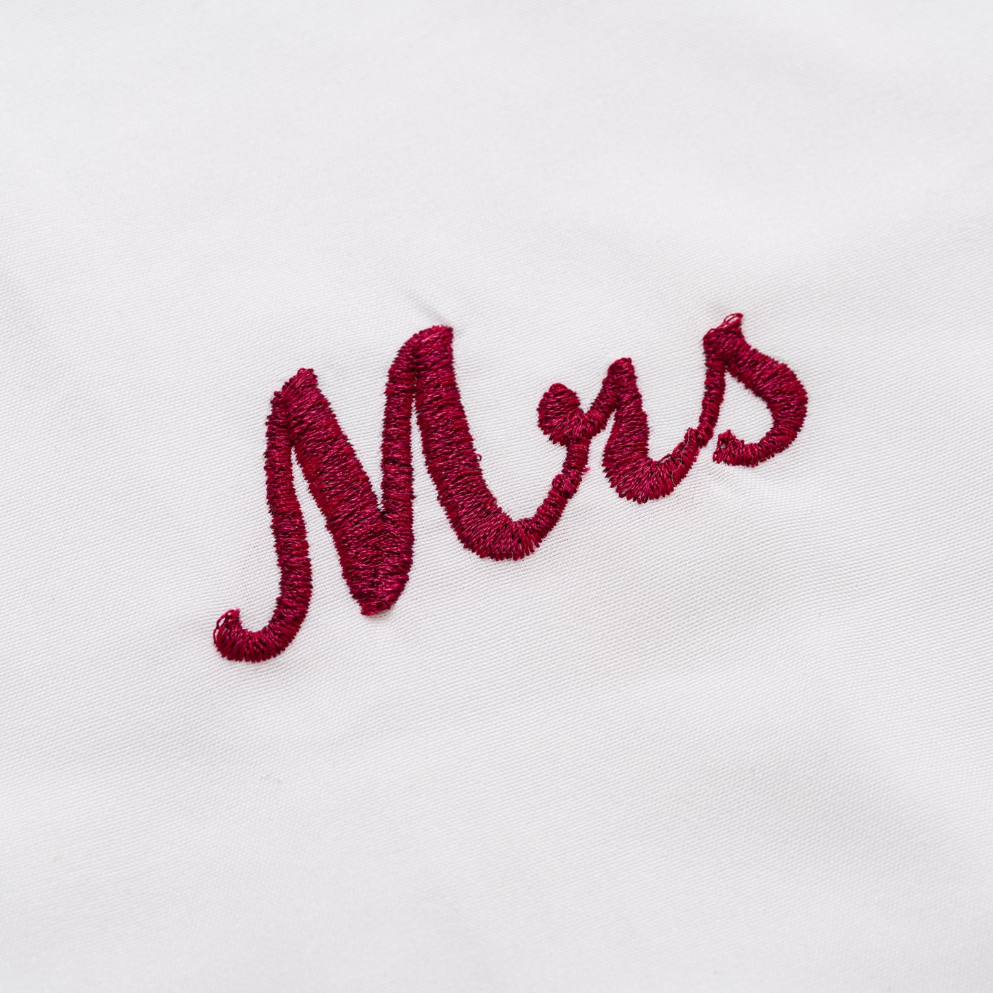 EMBROIDERED MR & MRS RUFFLE PILLOWCASE SET