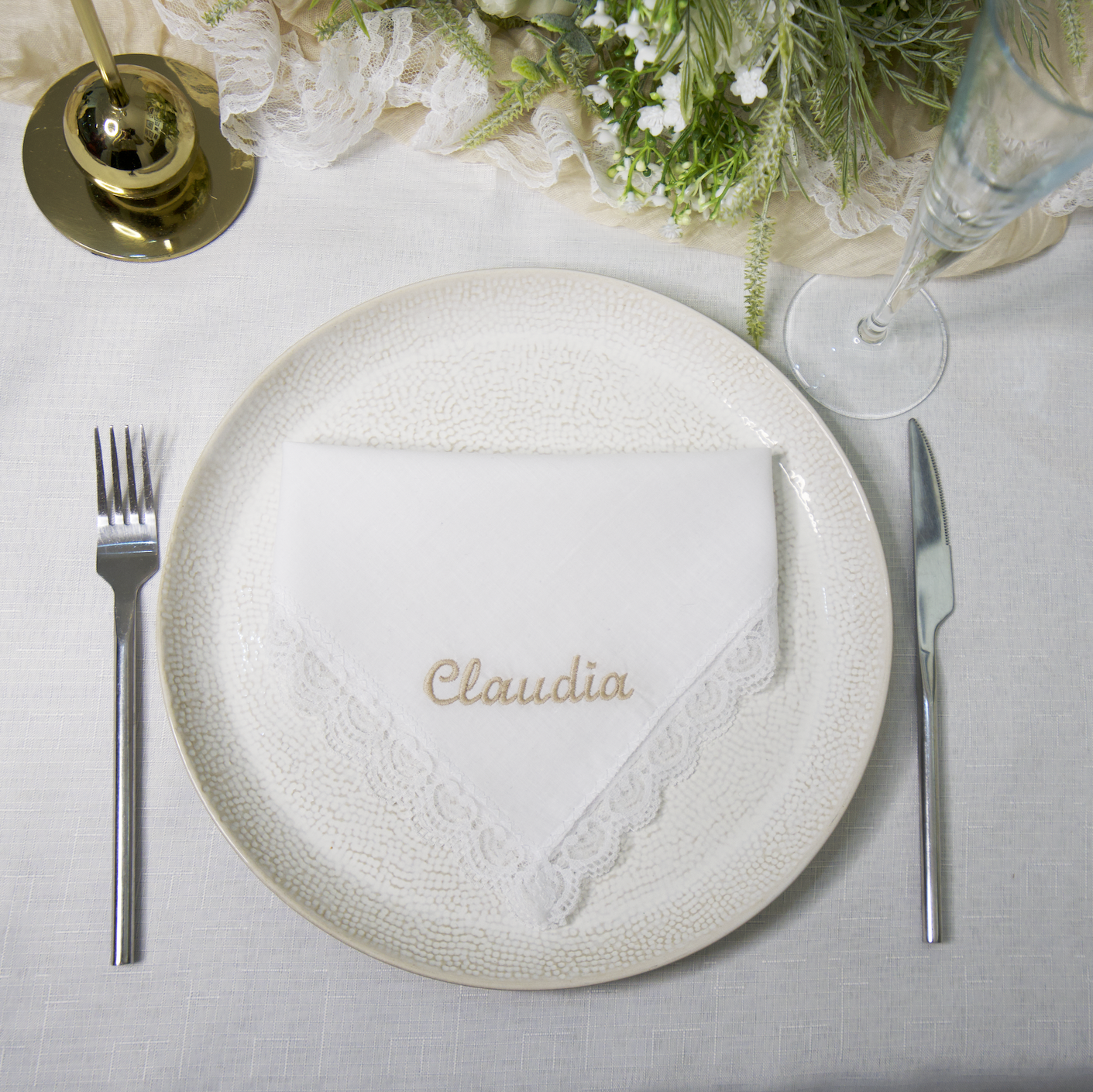 EMBROIDERED NAME WHITE LACE NAPKIN