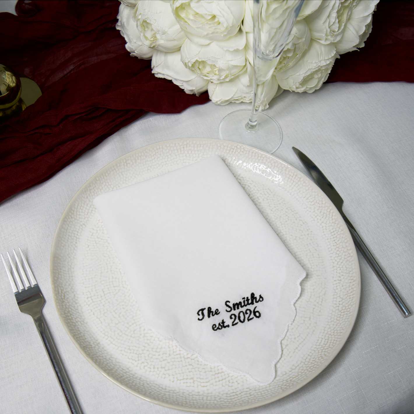 EMBROIDERED SURNAME WHITE SCALLOP NAPKIN